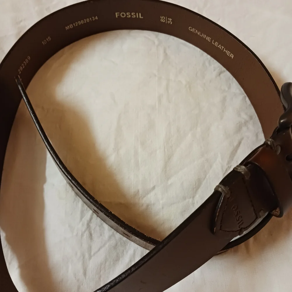 Fossil Brown Genuine Leather Belt logo inside and outside